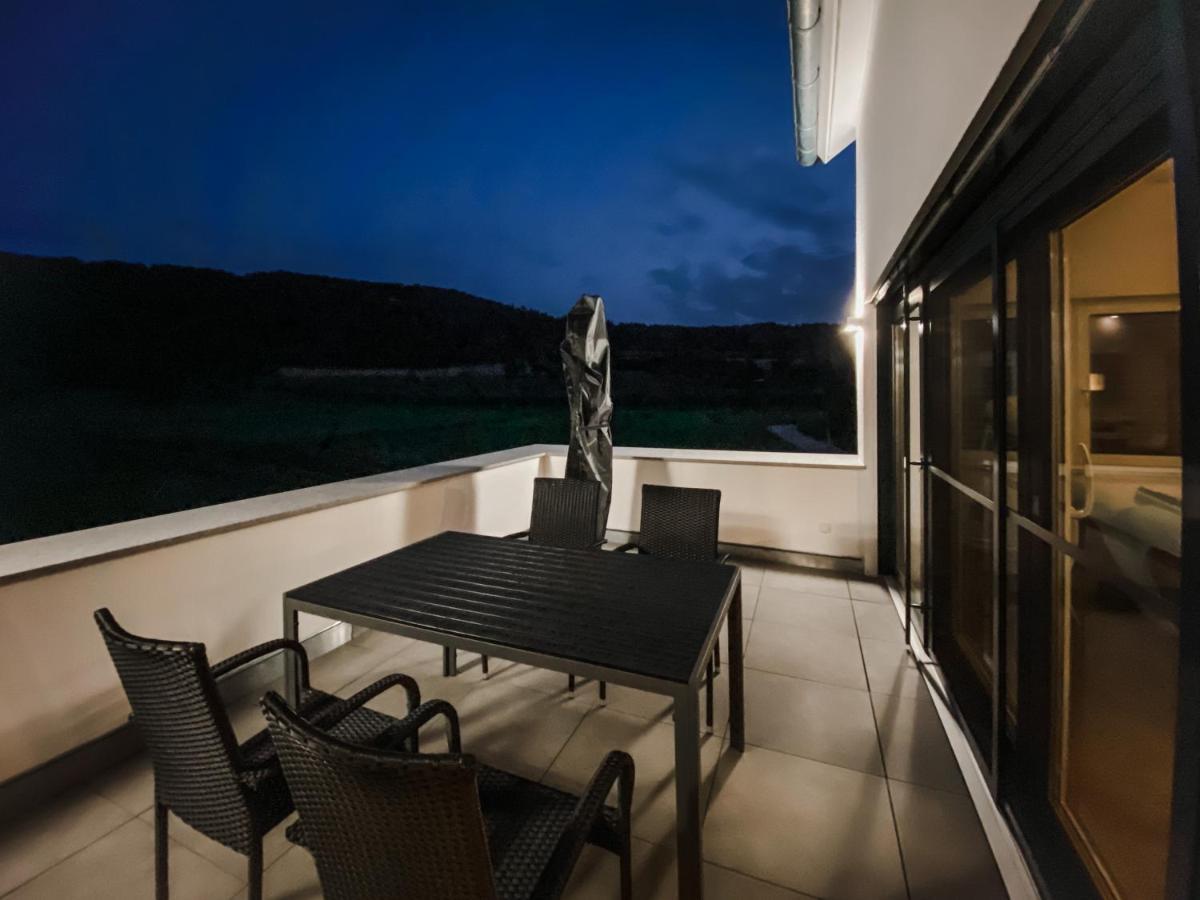Wunderschoene Helle Wohnung Mit Grosser Dachterrasse Gottmadingen Esterno foto